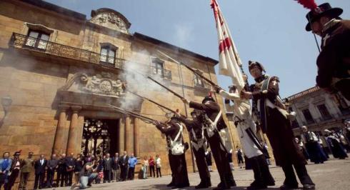 Oviedo conmemora en 2012 el 25 de mayo de 1808